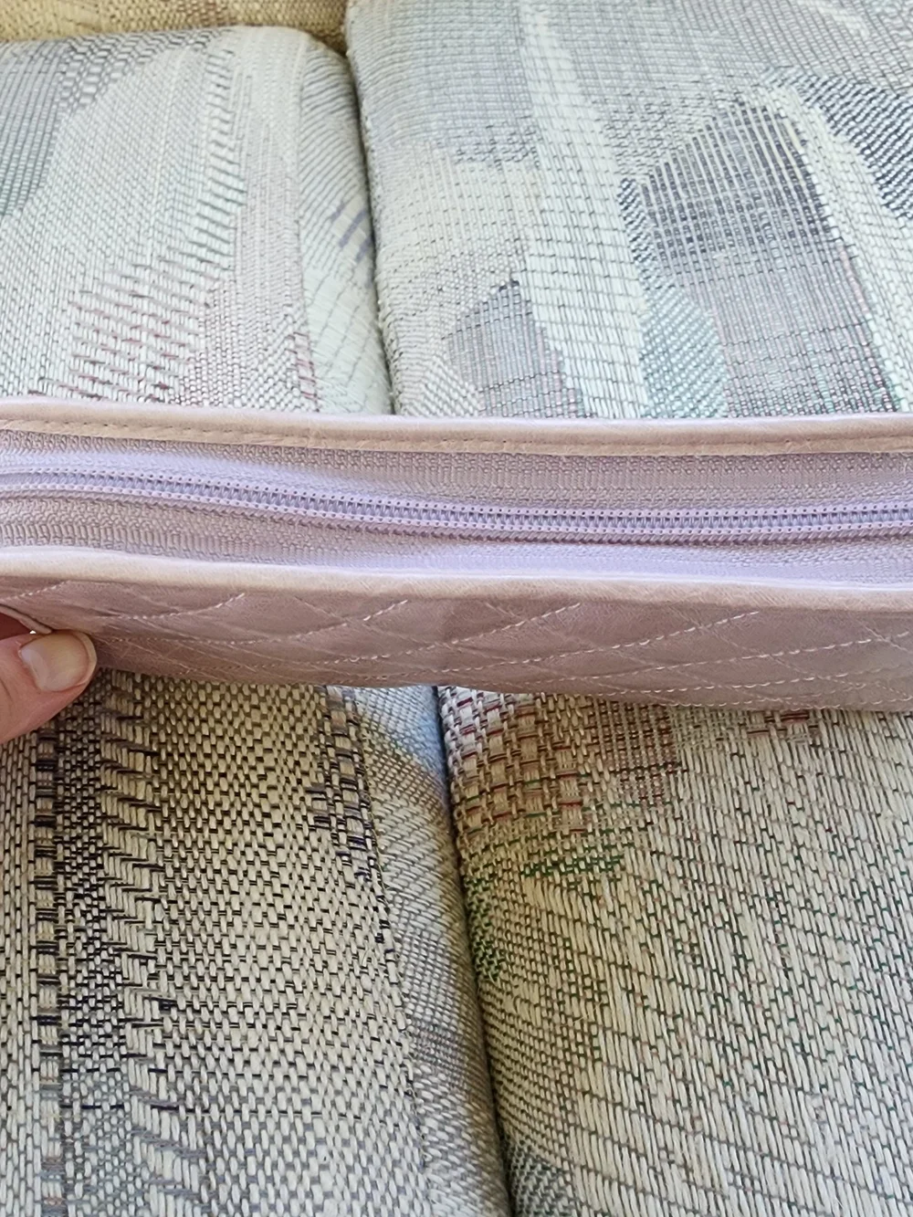 HOBO Quilted Wallet LILAC